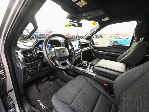 Certified 2022 Ford F150 XLT w/ Equipment Group 302A High image 18