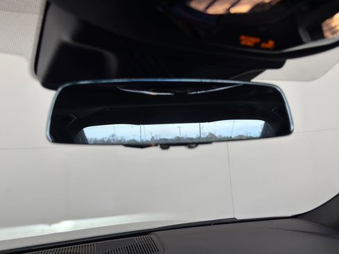 Used 2026 BMW 530i w/ Convenience Package RWD image 22
