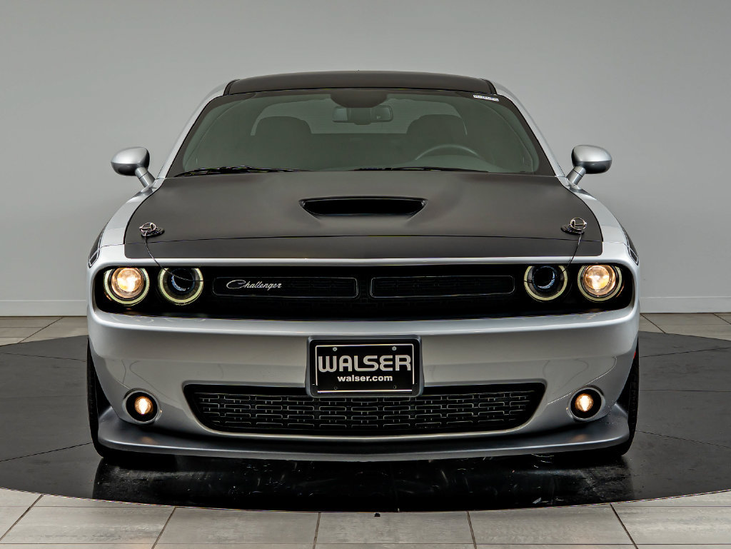 Used 2022 Dodge Challenger R/T w/ T/A Package RWD image 2