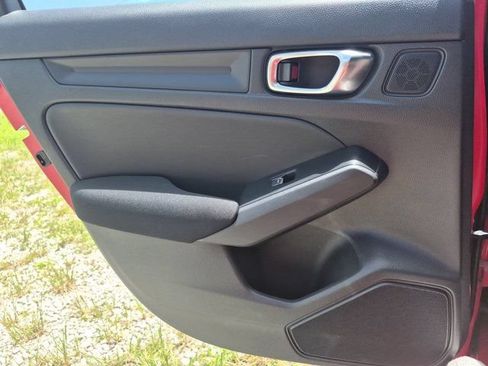 Used 2025 Honda Civic Sport image 26