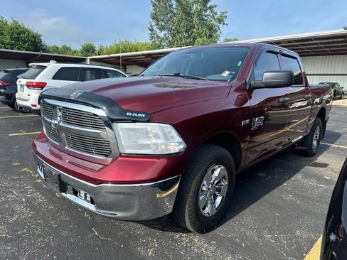 Used 2020 RAM 1500 Tradesman w/ Chrome Appearance Group AWD/4WD image 17