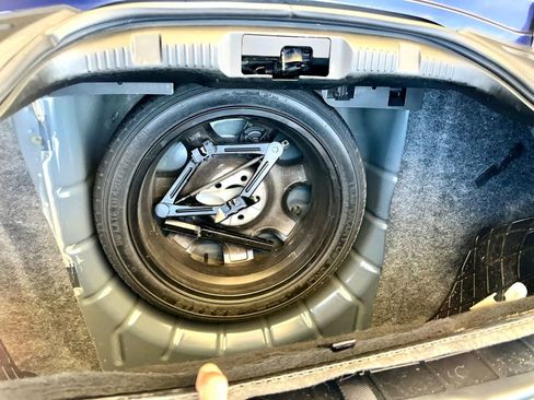 Used 2019 Ford Mustang Coupe w/ Equipment Group 101A RWD image 30