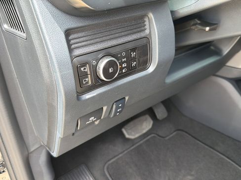 New 2026 Ford F450 Lariat AWD/4WD image 32