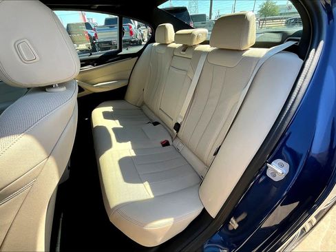 Used 2022 BMW 530i w/ M Sport Package image 20