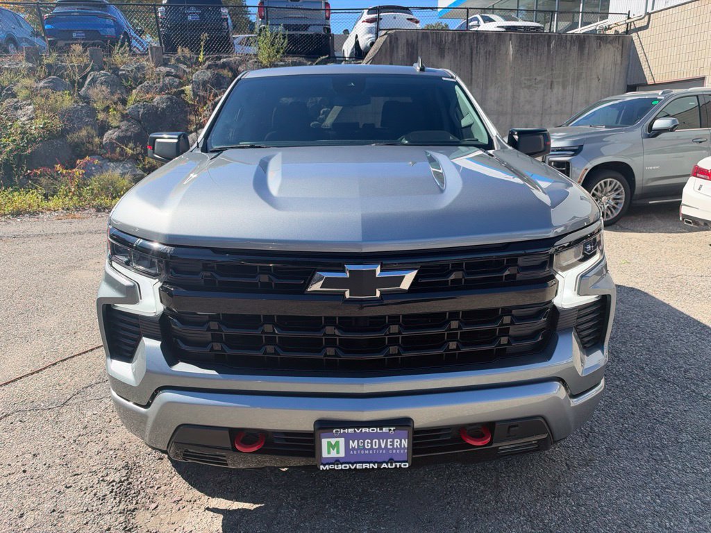 Used 2023 Chevrolet Silverado 1500 RST w/ Redline Edition AWD/4WD image 9