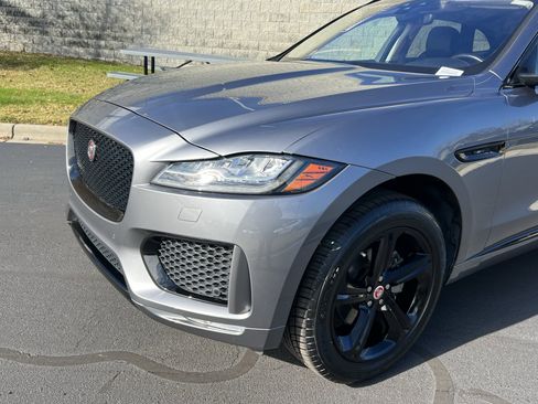 Used 2020 Jaguar F-PACE Checkered Flag image 11