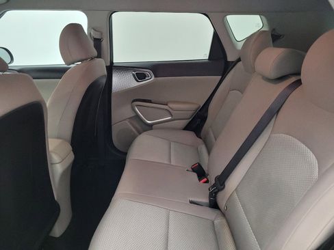 Used 2023 Kia Soul LX FWD image 18