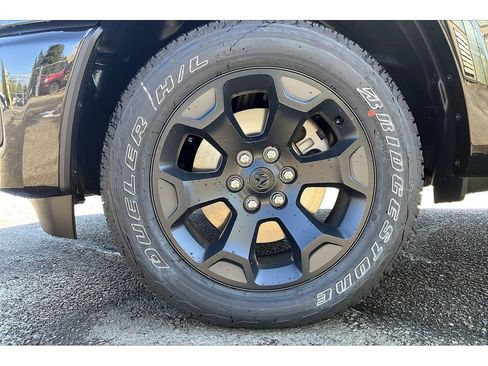 New 2026 RAM 1500 Big Horn AWD/4WD image 12