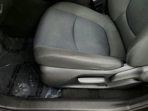 Used 2022 Toyota RAV4 LE FWD image 49