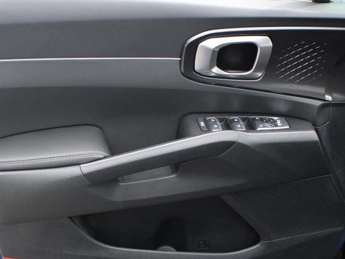 New 2026 Kia Sorento S w/ S Panoramic Sunroof Package image 16