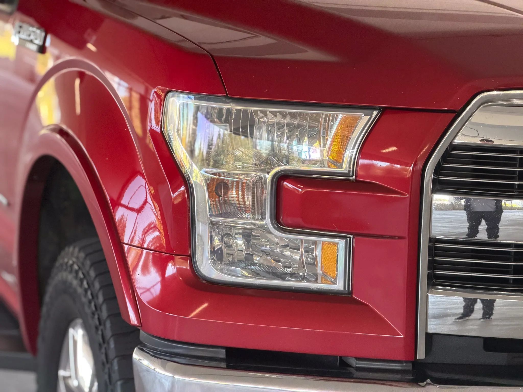Used 2015 Ford F150 Lariat AWD/4WD image 10