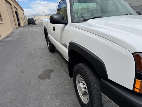 Used 2007 Chevrolet Silverado 2500 W/T w/ Heavy-Duty Power Package RWD image 14