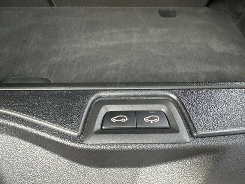 Used 2024 BMW X7 xDrive40i w/ M Sport Package AWD/4WD image 22