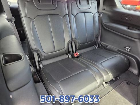 Used 2024 Jeep Grand Cherokee L Limited w/ Luxury Tech Group II AWD/4WD image 15