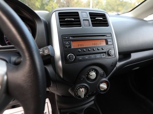 Used 2014 Nissan Versa Note SV image 17