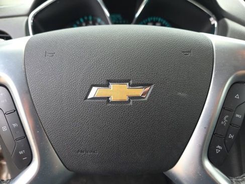 Used 2017 Chevrolet Traverse LT AWD/4WD image 12