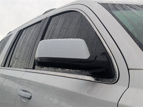 Used 2019 GMC Yukon Denali w/ Denali Ultimate Package image 11