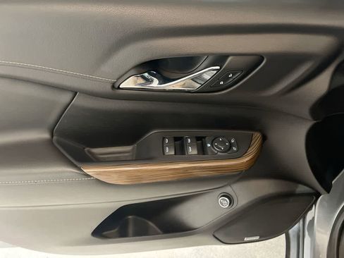 Used 2022 GMC Acadia SLE w/ Driver Convenience Package AWD/4WD image 13