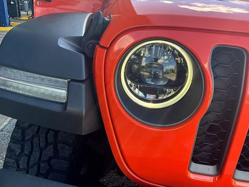 Used 2023 Jeep Wrangler Unlimited Rubicon 4xe image 26