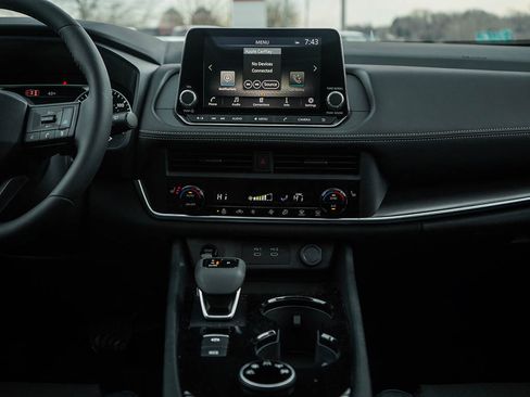 New 2026 Nissan Rogue SV image 17