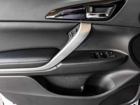 New 2025 Mitsubishi Eclipse Cross SE image 16