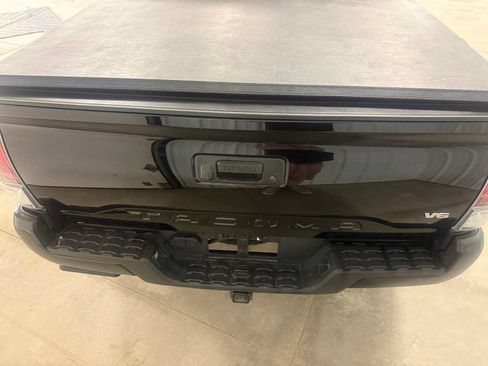 Used 2023 Toyota Tacoma TRD Sport AWD/4WD image 16