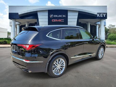 Used 2023 Acura MDX SH-AWD w/ Advance Package image 4