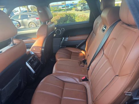 Used 2016 Land Rover Range Rover Sport Supercharged AWD/4WD image 6