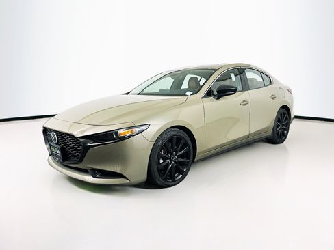 Used 2024 MAZDA MAZDA3 s AWD/4WD image 3