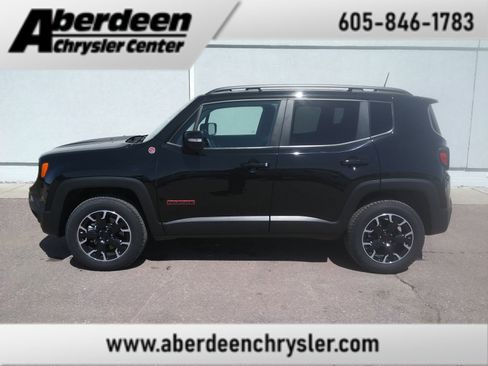 Used 2023 Jeep Renegade Trailhawk w/ Trailhawk Elite Group AWD/4WD image 1