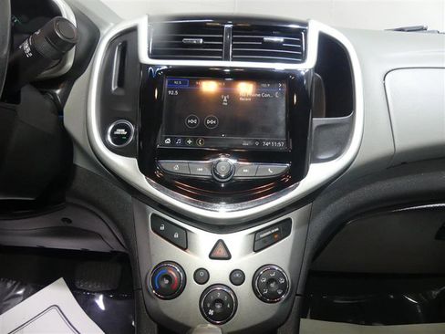 Used 2019 Chevrolet Sonic Premier FWD image 35