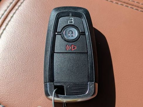 Certified 2023 Ford Maverick Lariat w/ Lariat Luxury Package FWD image 29