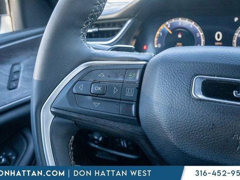 Used 2024 Jeep Grand Cherokee L Limited w/ Luxury Tech Group II image 12