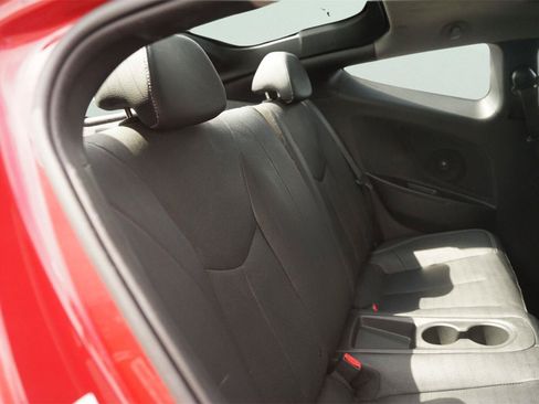 Used 2015 Hyundai Veloster Turbo w/ Option Group 04 FWD image 15