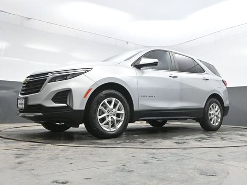 Used 2022 Chevrolet Equinox LT AWD/4WD image 29