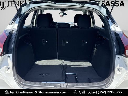 Certified 2024 Nissan Kicks SV FWD image 21