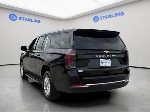 Certified 2025 Chevrolet Suburban LS RWD image 7