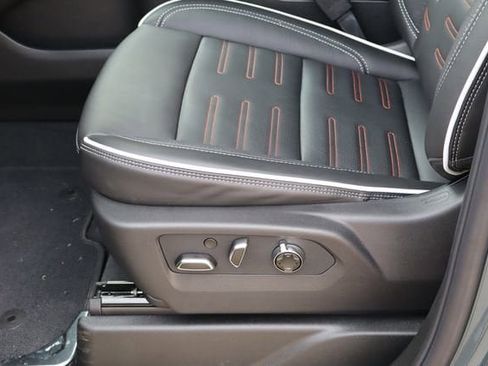 Used 2026 GMC Yukon AT4 Ultimate AWD/4WD image 16