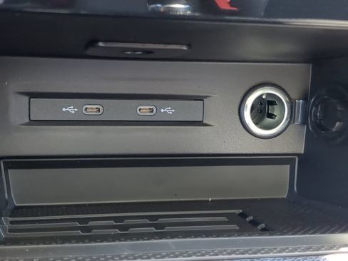 New 2026 Volkswagen Taos SE FWD image 22