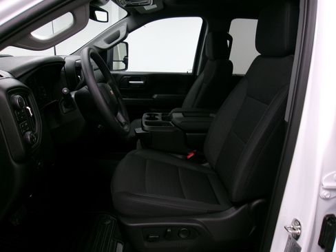 New 2026 Chevrolet Silverado 2500 Custom w/ Custom Value Package AWD/4WD image 8