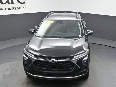 Used 2024 Chevrolet Trax LT w/ Driver Confidence Package FWD image 60