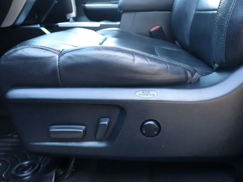 Used 2016 Toyota Tundra Limited w/ Limited Premium Package image 27