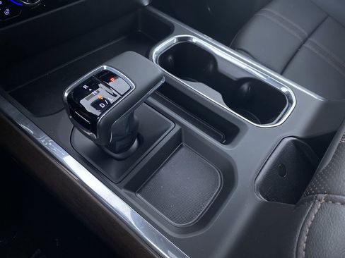 New 2025 Chevrolet Silverado 1500 High Country image 8