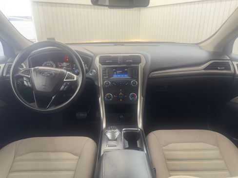 Used 2019 Ford Fusion S image 16