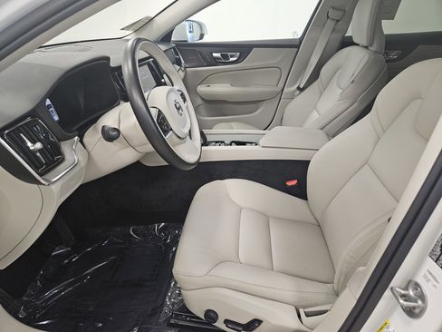 Used 2023 Volvo V60 B5 Cross Country Plus w/ Climate Package image 8