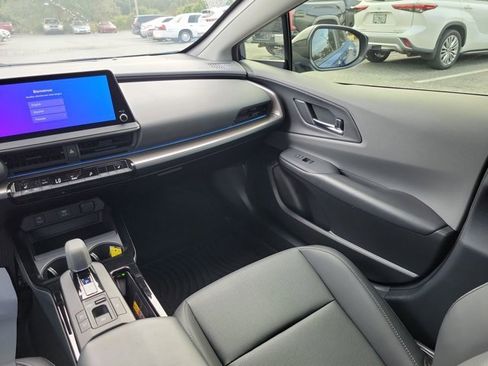 Used 2024 Toyota Prius XLE image 23