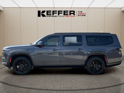 New 2026 Jeep Grand Wagoneer L Limited AWD/4WD image 2