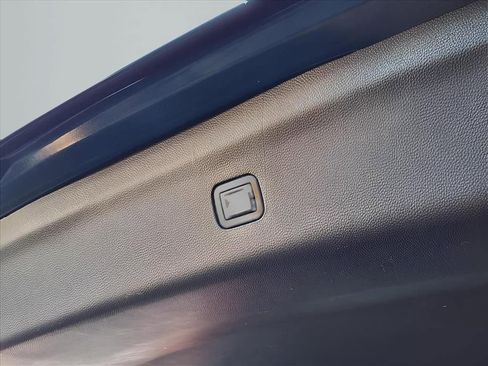 Used 2023 Buick Enclave Essence w/ Experience Buick Package image 27