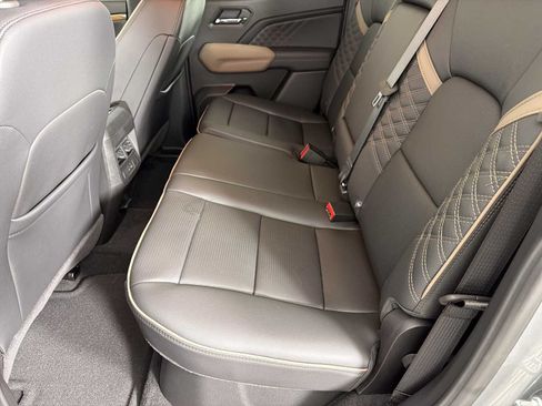 New 2026 GMC Canyon Denali AWD/4WD image 18