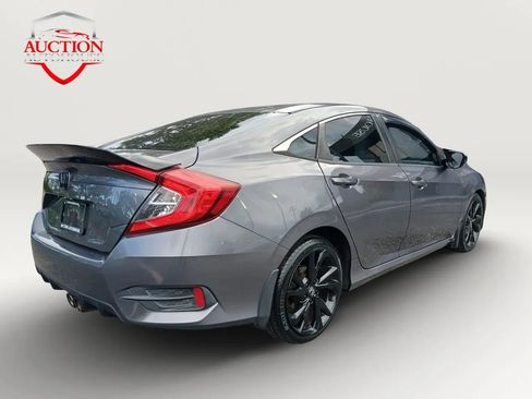 Used 2019 Honda Civic Sport image 5